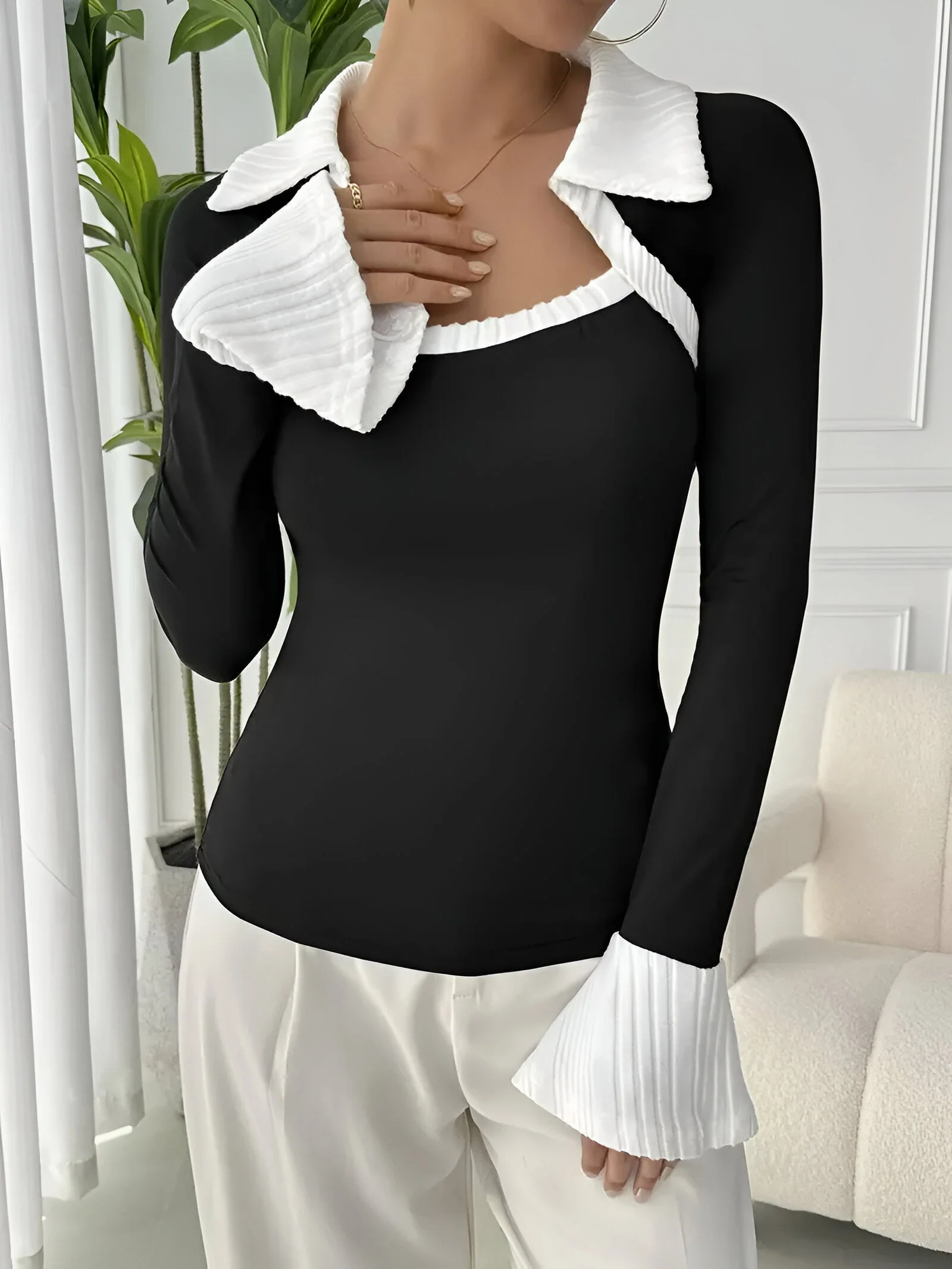 Bluma - T-shirt met Contrasterende Kraag - Image 2