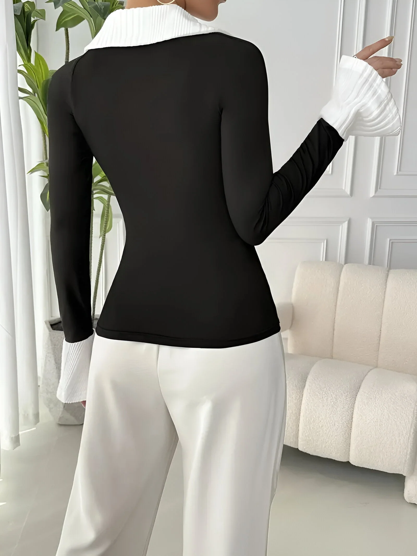 Bluma - T-shirt met Contrasterende Kraag - Image 6