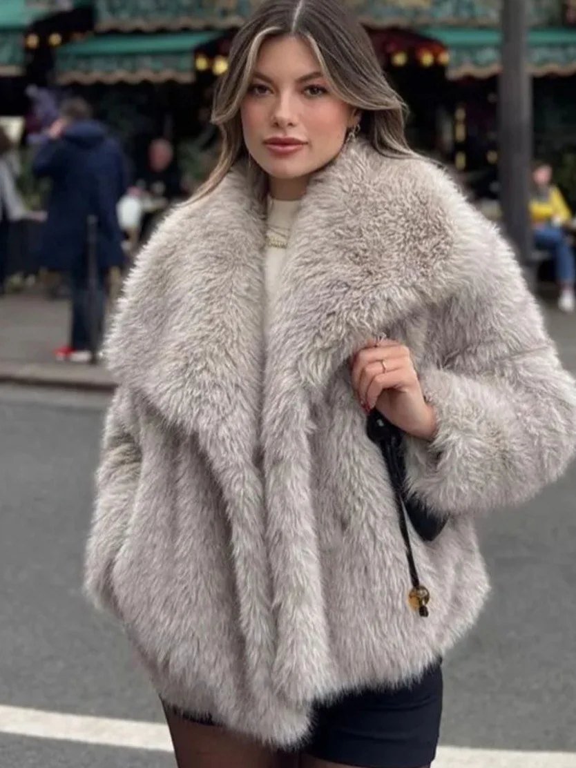Charlotte - Luxe Pluche Winterjas - Image 4